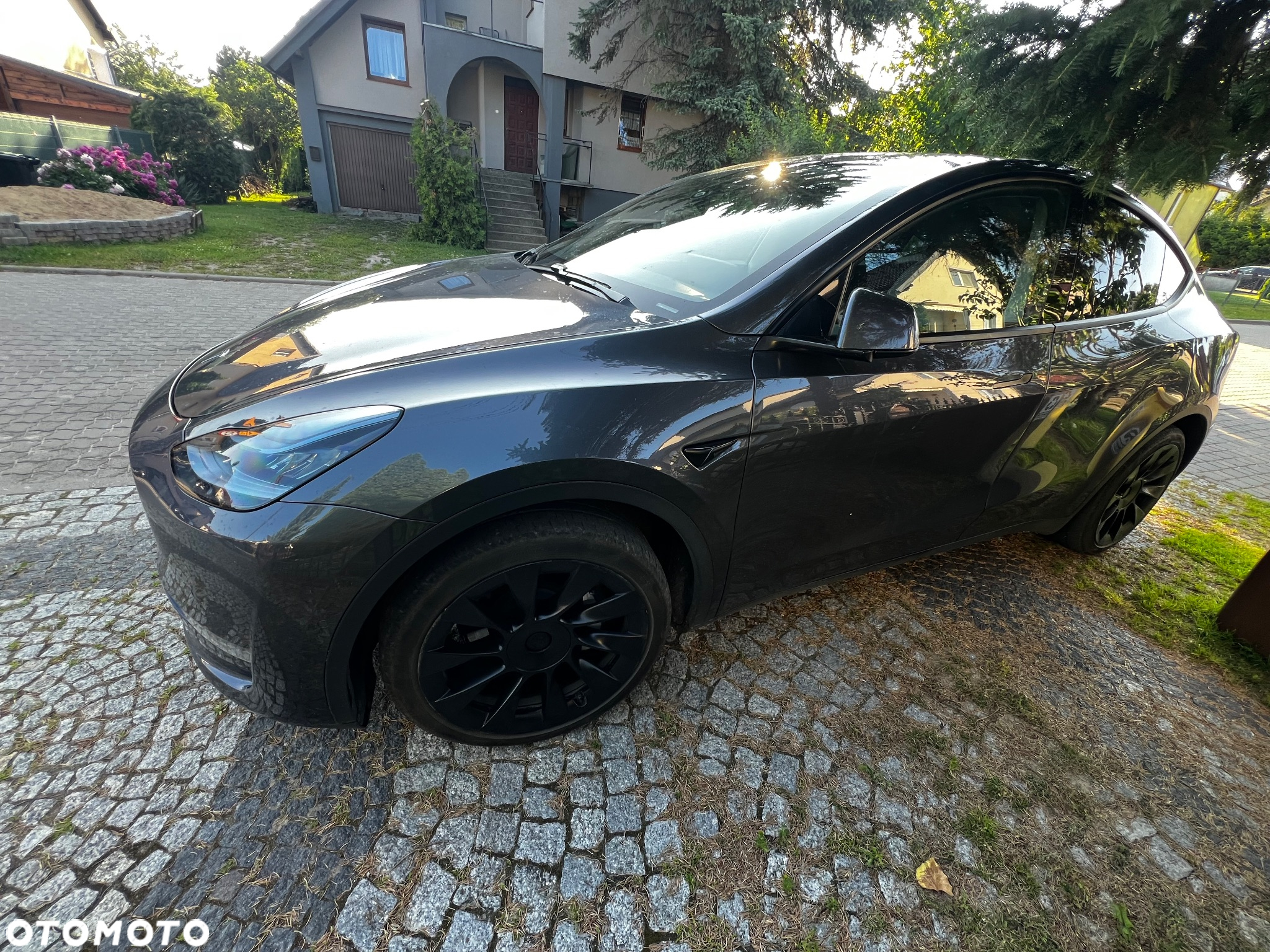 Tesla Y Model Long Range Dual Motor AWD - 5