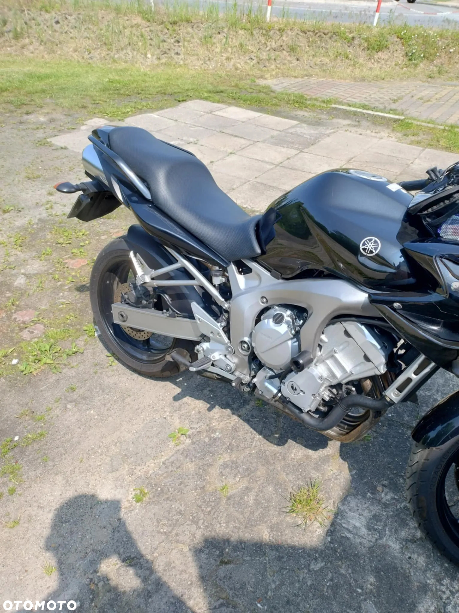 Yamaha FZ6 - 12