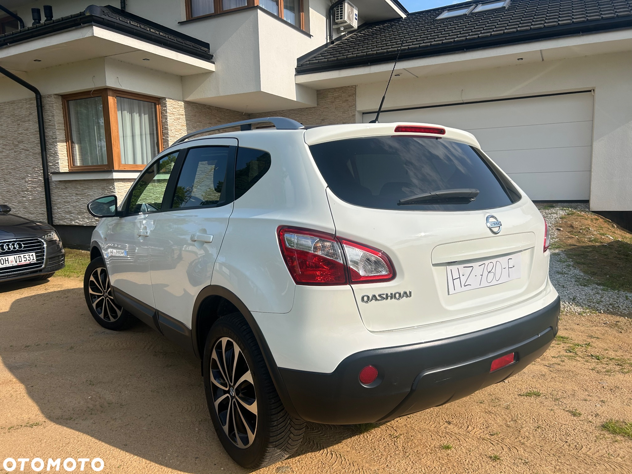 Nissan Qashqai 1.6 visia - 17