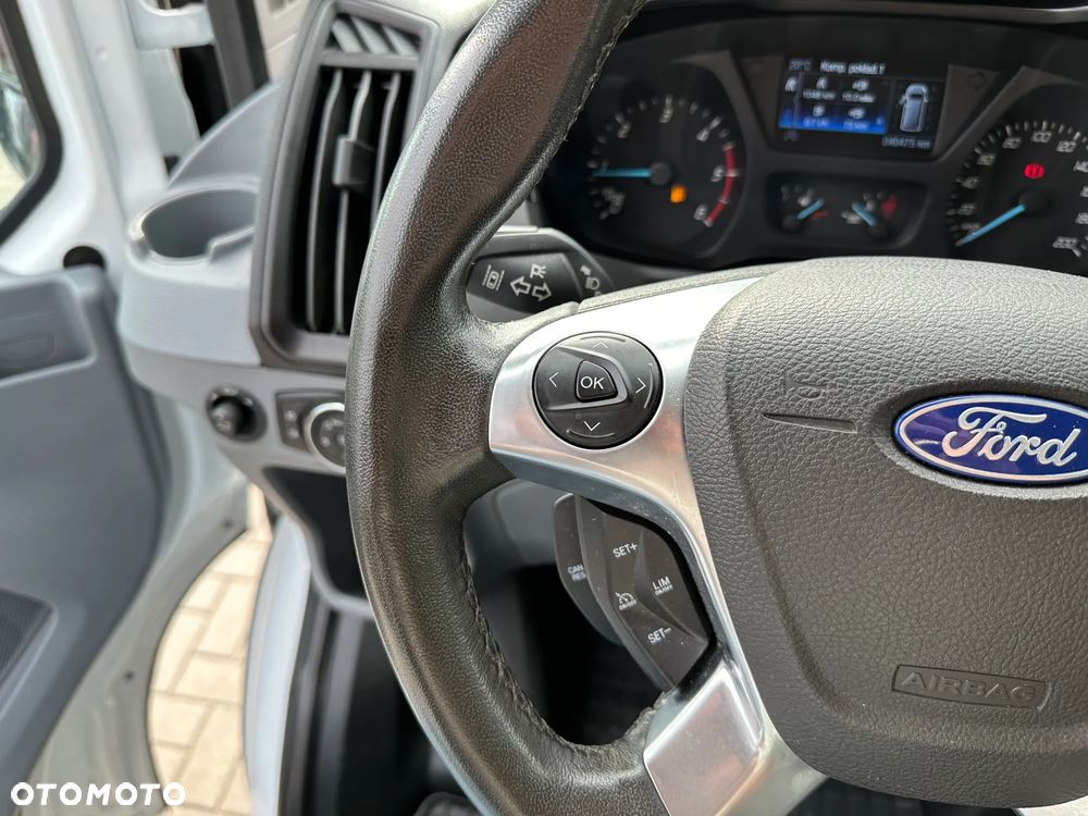 Ford Transit - 10