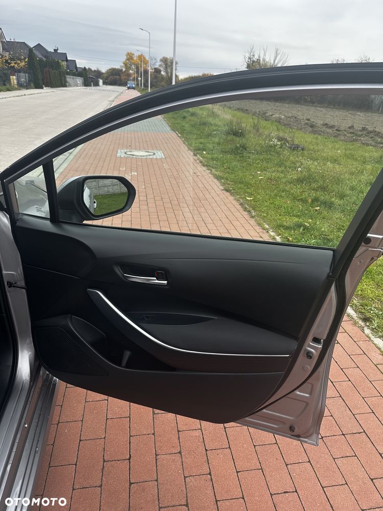 Toyota Corolla 1.8 Hybrid Comfort - 26