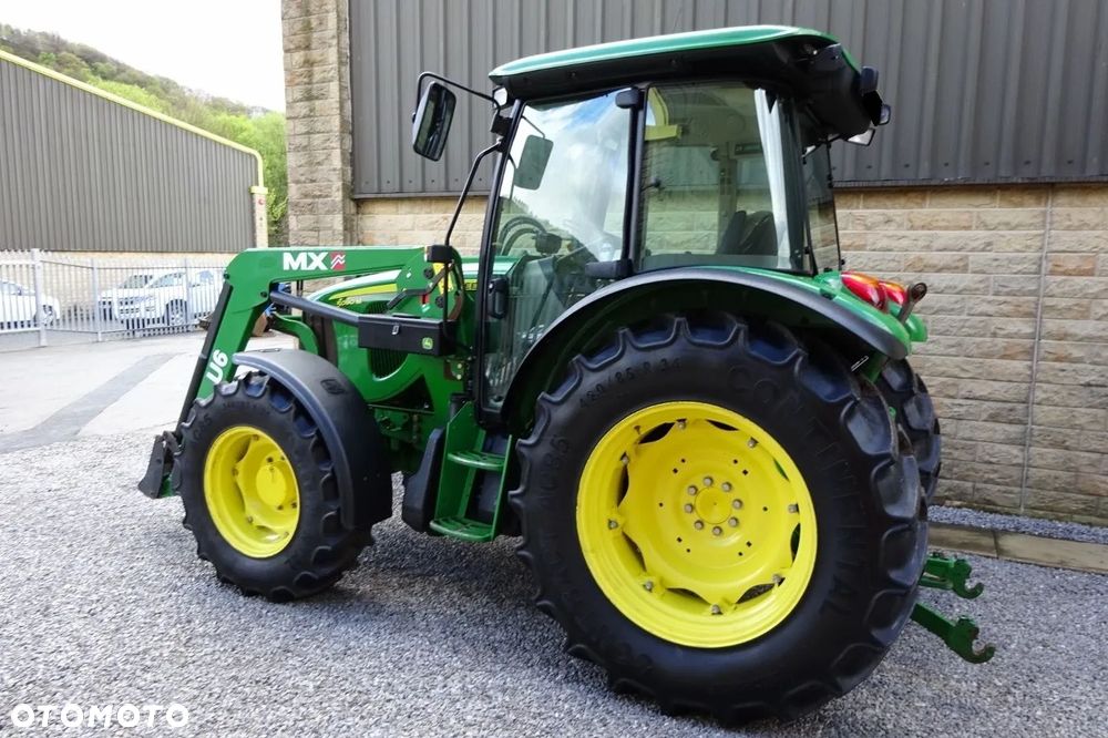 John Deere 5090M - 4