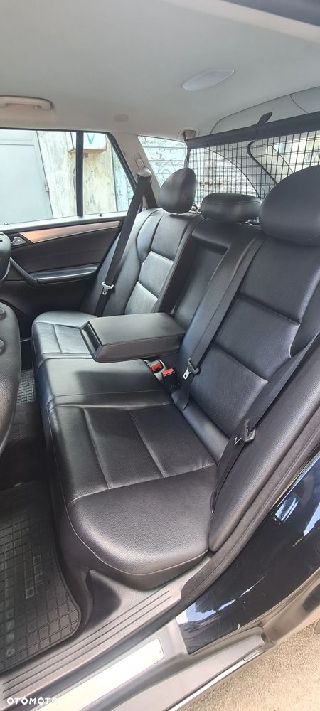 Mercedes-Benz Klasa C 200 Kompressor Automatik Avantgarde Sport Edition + - 10