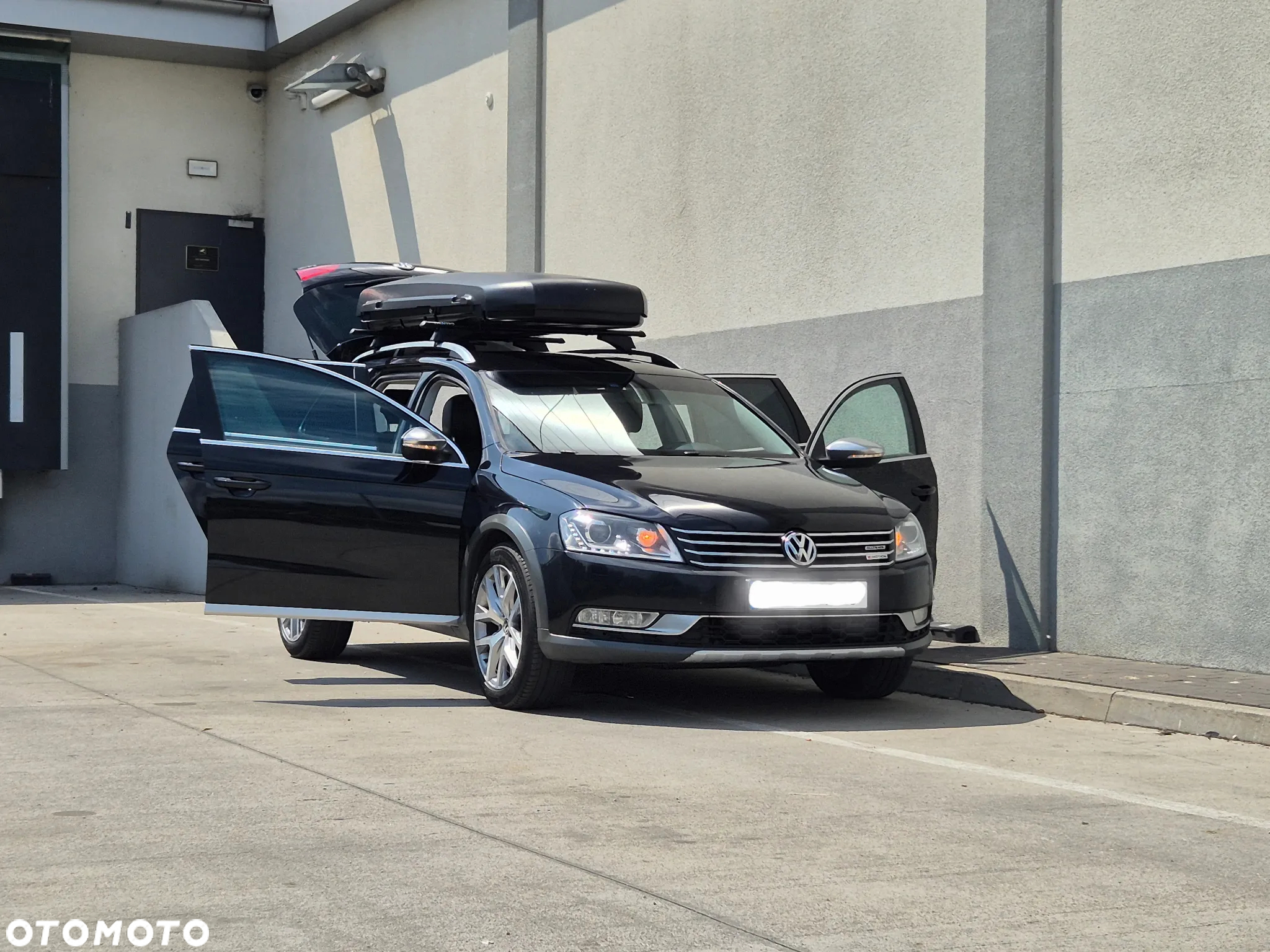 Volkswagen Passat Variant 2.0 TDI DSG BlueMotion Technology Business Edition - 33