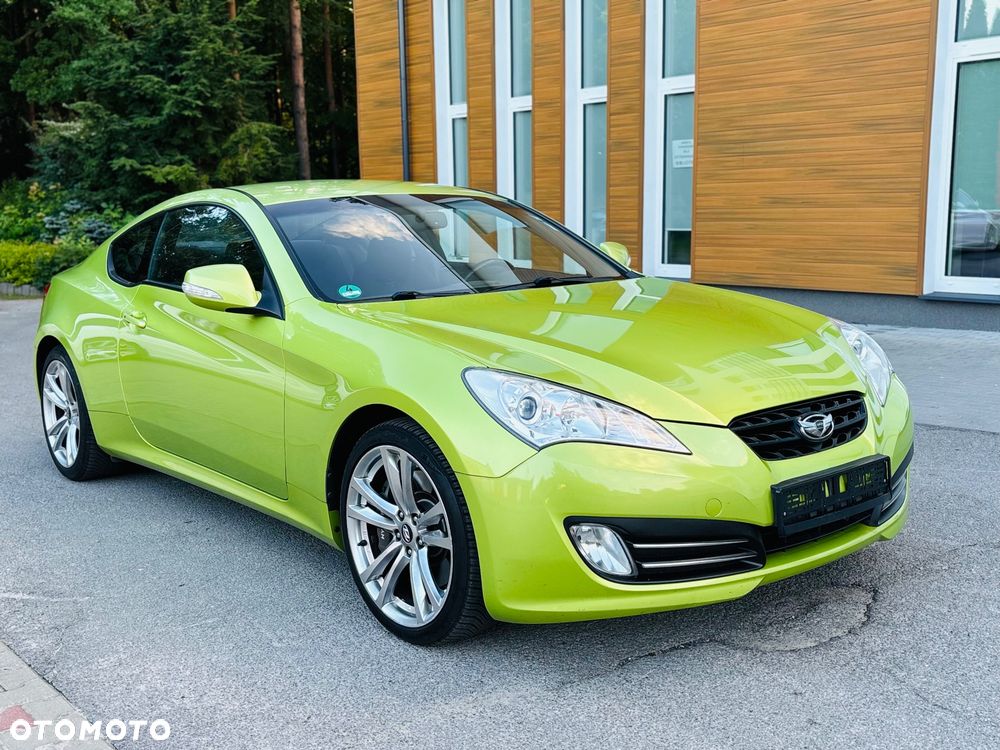 Hyundai Genesis Coupe 2.0 T - 18