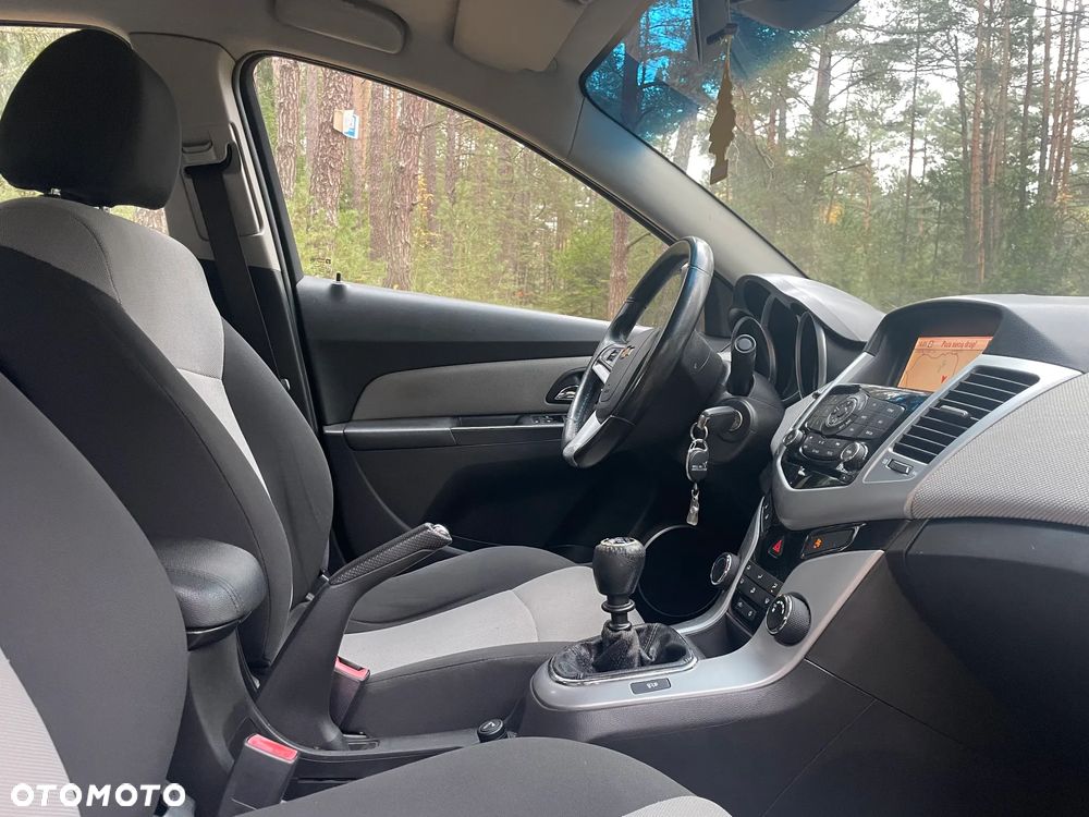 Chevrolet Cruze - 9