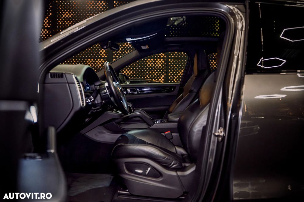 Porsche Cayenne S Tiptronic S - 14
