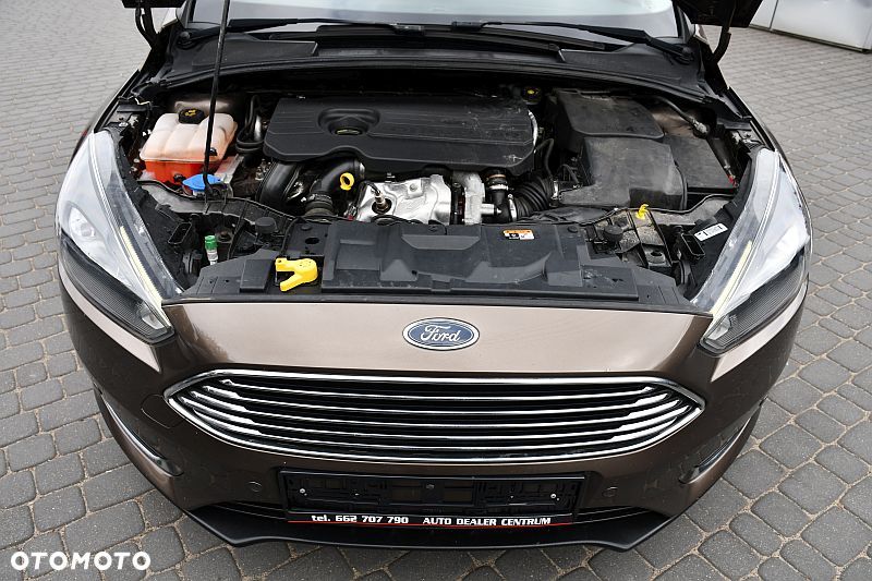 Ford Focus 1.5 EcoBlue Start-Stopp-System TITANIUM DESIGN - 36