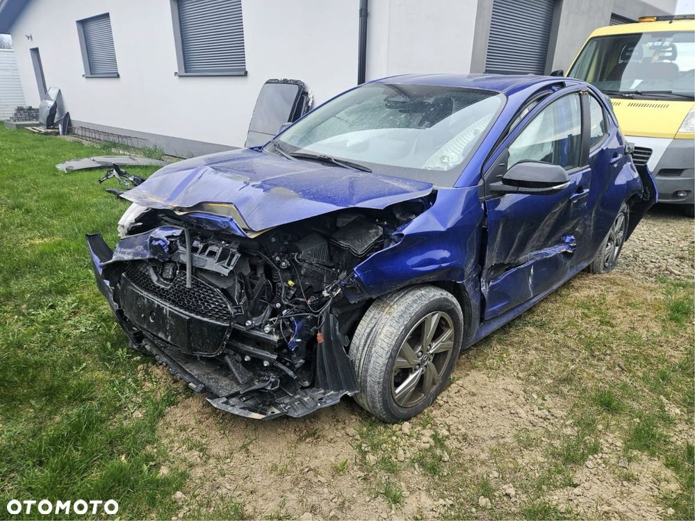 Toyota Yaris - 4