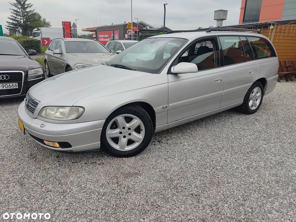 Opel Omega 2.2 Elegance - 2