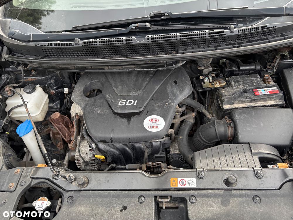 Kia Carens - 27