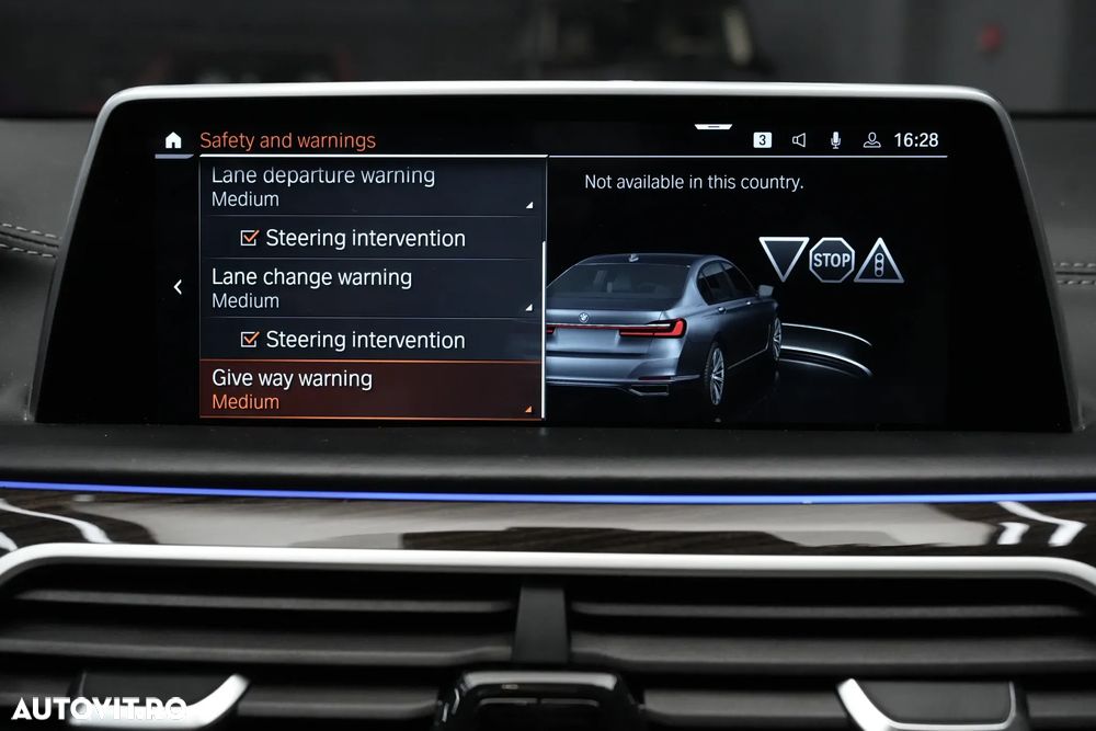 BMW Seria 7 740Li xDrive - 31