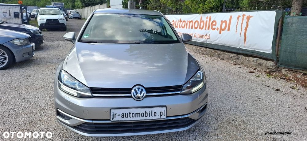 Volkswagen Golf - 12
