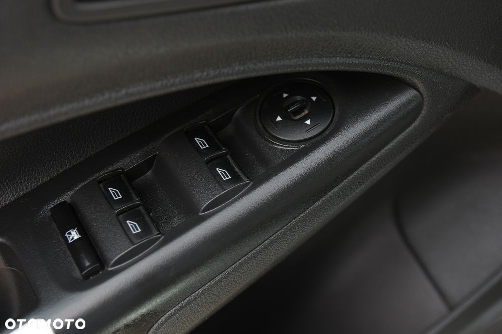 Ford Trasit Connect - 23
