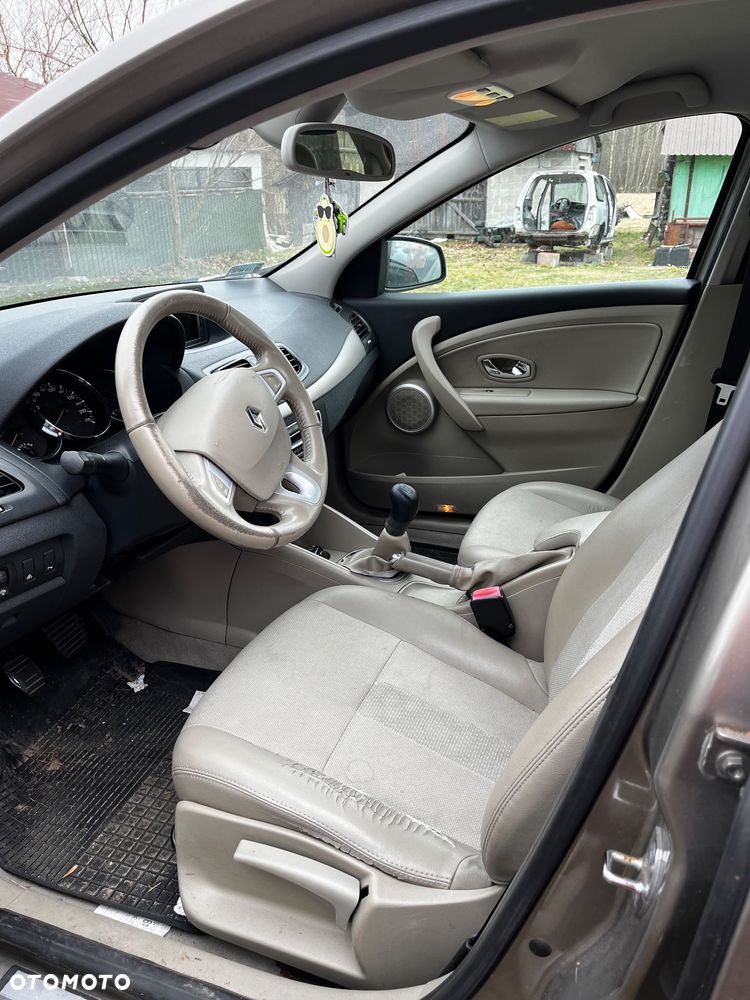 Renault Fluence - 16