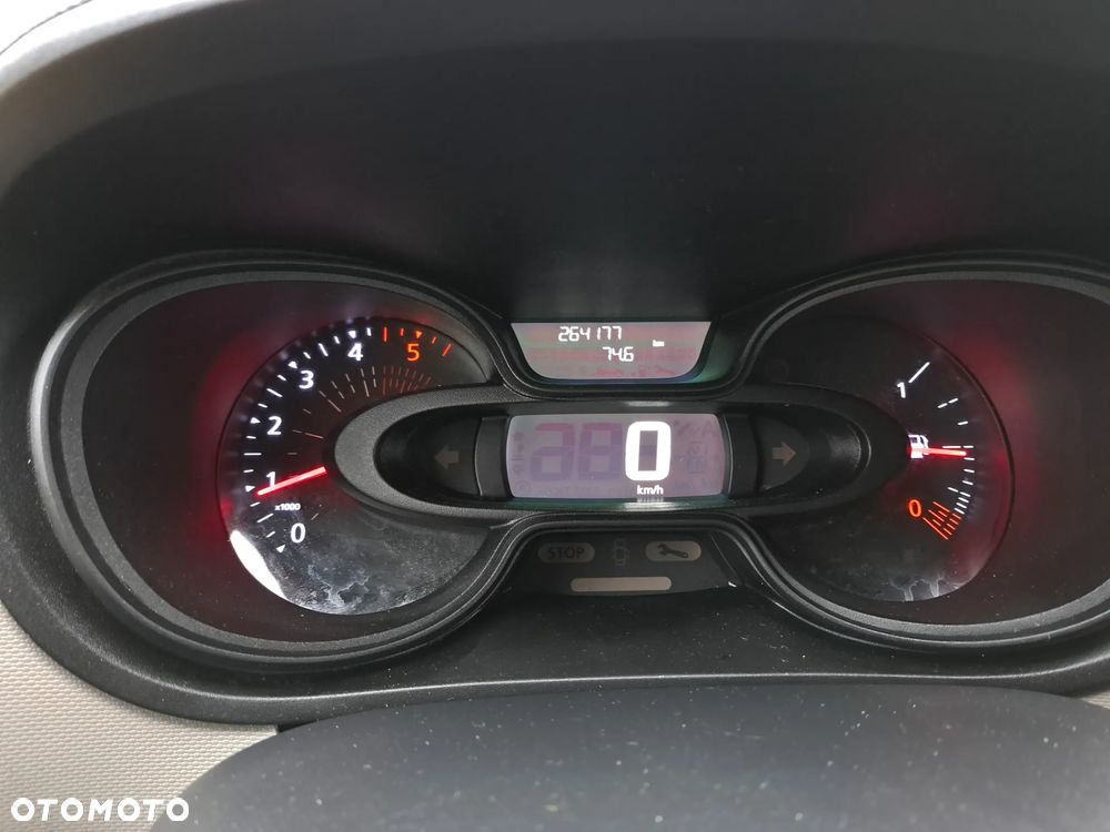 Renault Trafic - 10