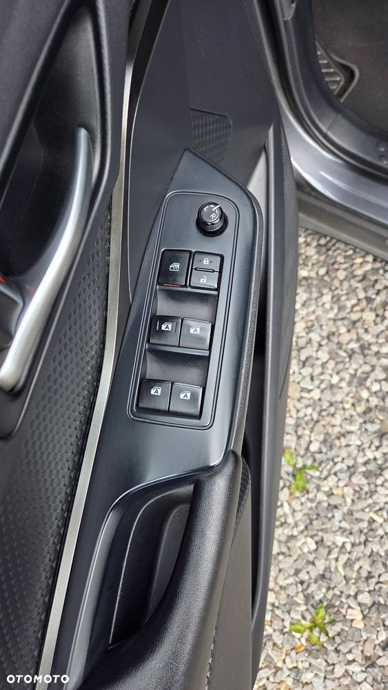 Toyota C-HR Business-Edition - 15