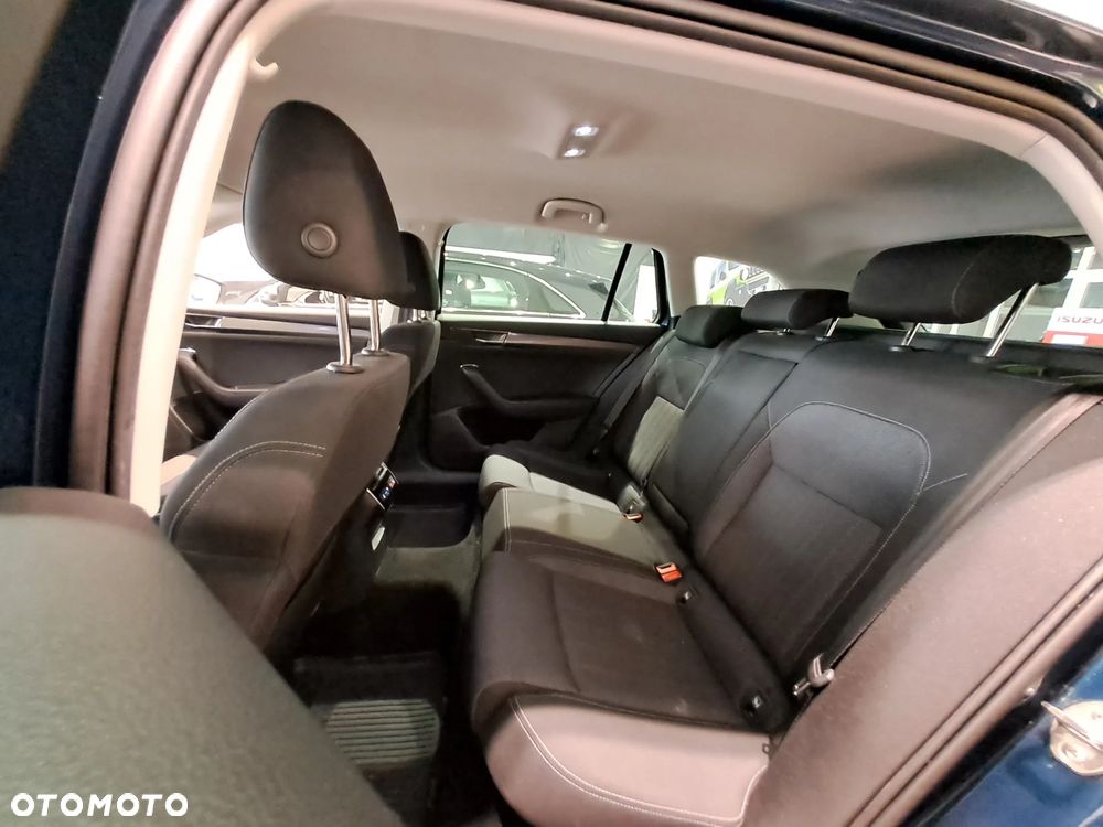 Skoda Superb 2.0 TDI SCR Style DSG - 14
