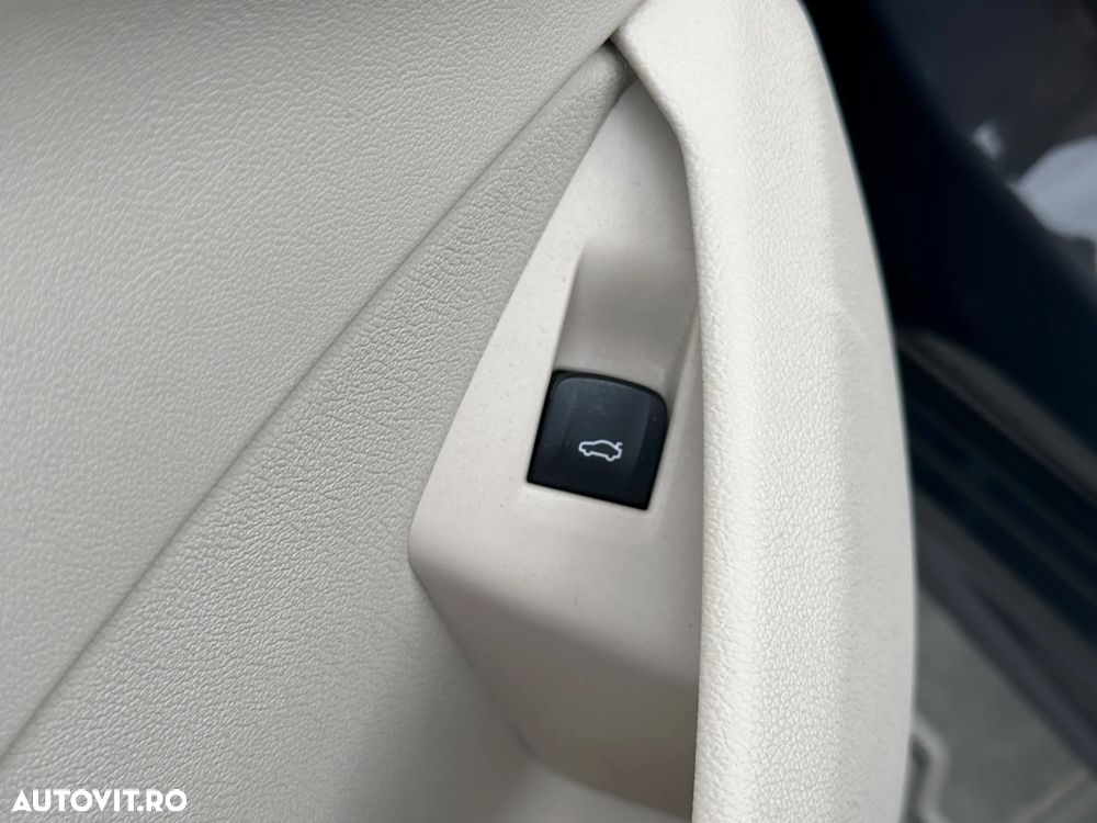 BMW Seria 8 840d xDrive - 29