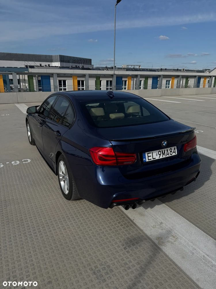 BMW Seria 3 330i - 6