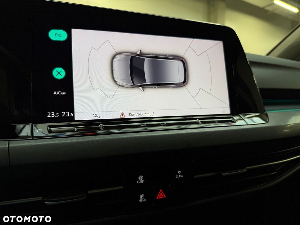 Volkswagen Golf - 33