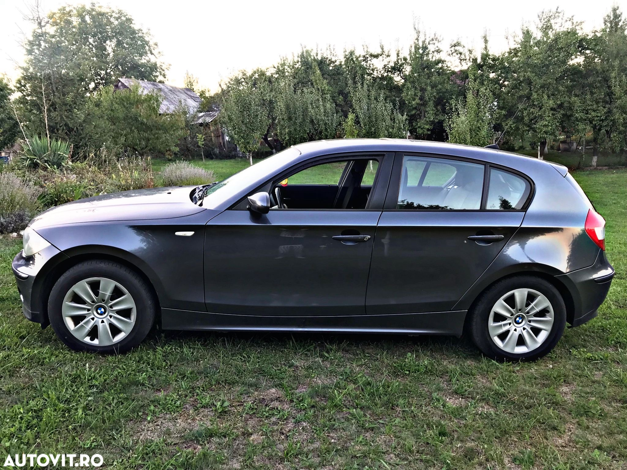 BMW Seria 1 116i - 6