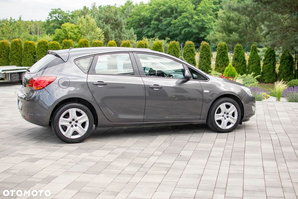 Opel Astra - 19