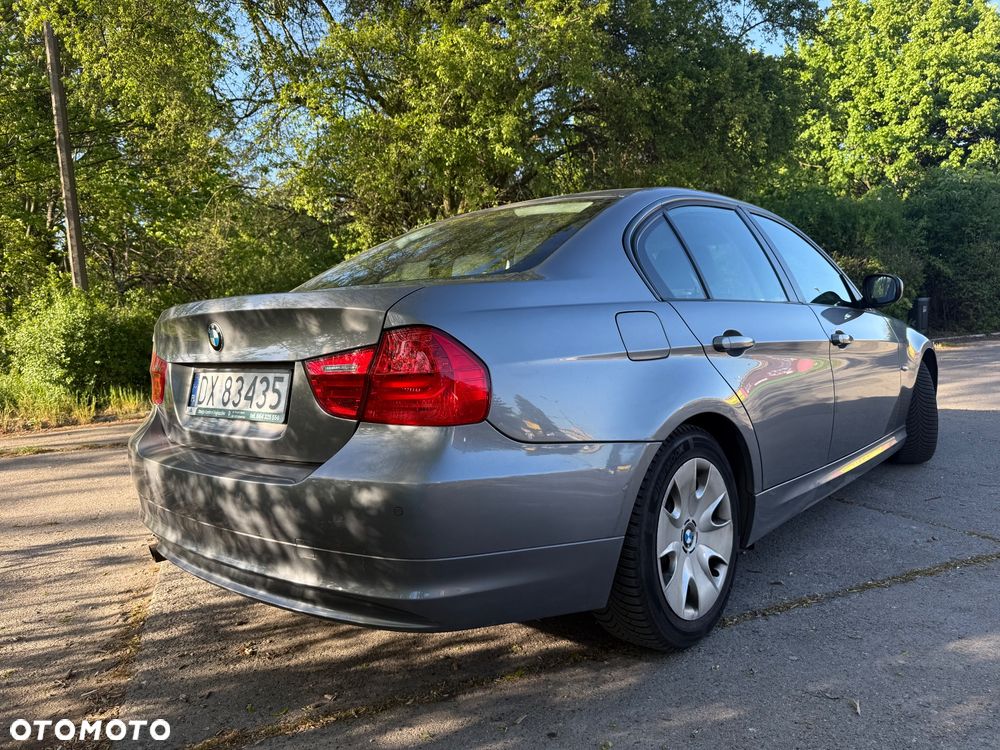 BMW Seria 3 318i - 7