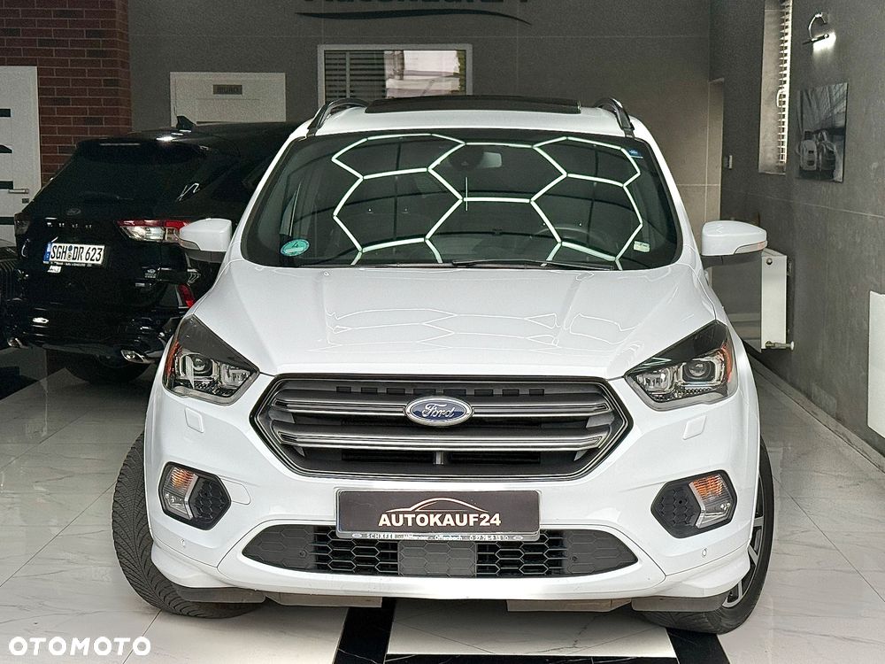 Ford Kuga 1.5 EcoBoost 4x4 ST-Line - 4