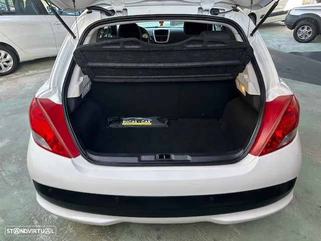 Peugeot 207 1.4 16V Trendy - 8
