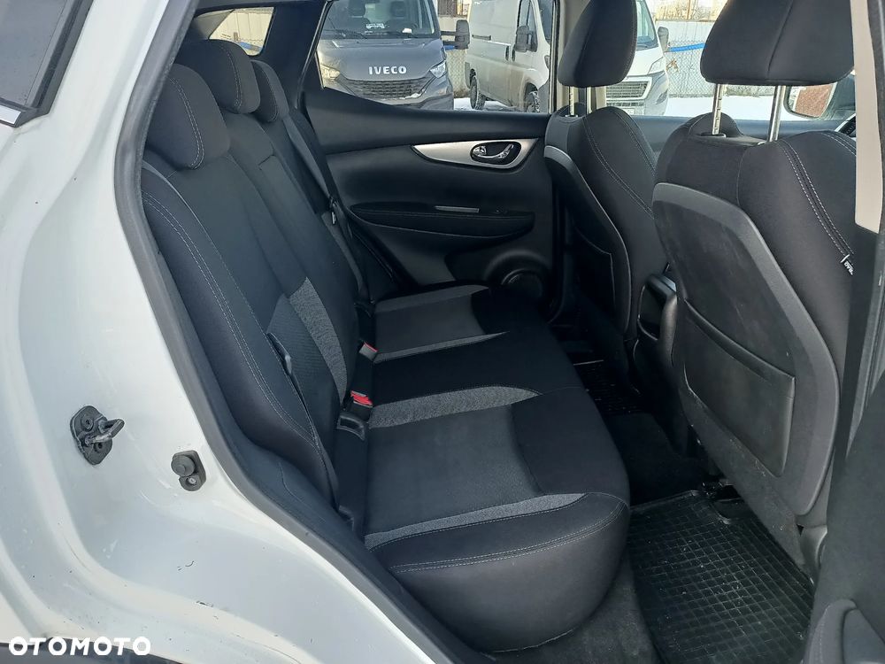 Nissan Qashqai 1.2 DIG-T N-Connecta - 12
