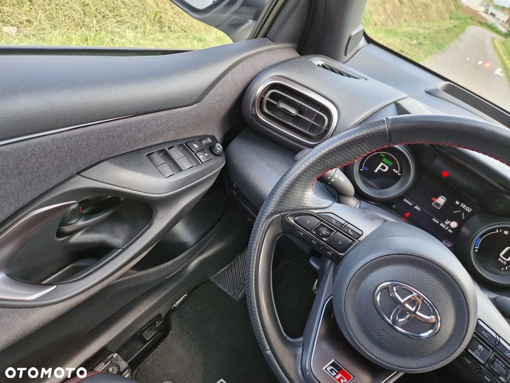 Toyota Yaris - 17