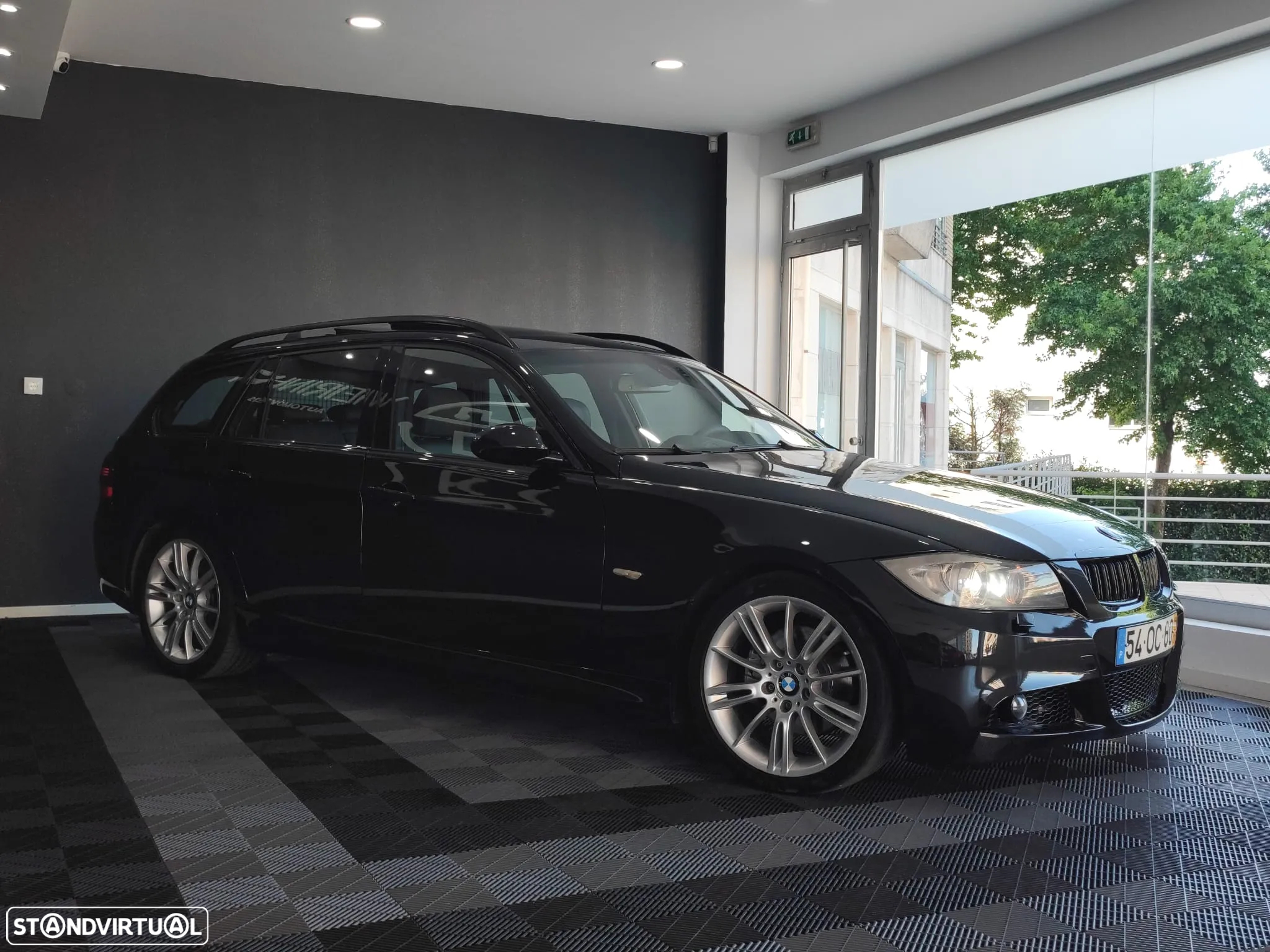BMW 320 d Touring Navigation Sport - 8