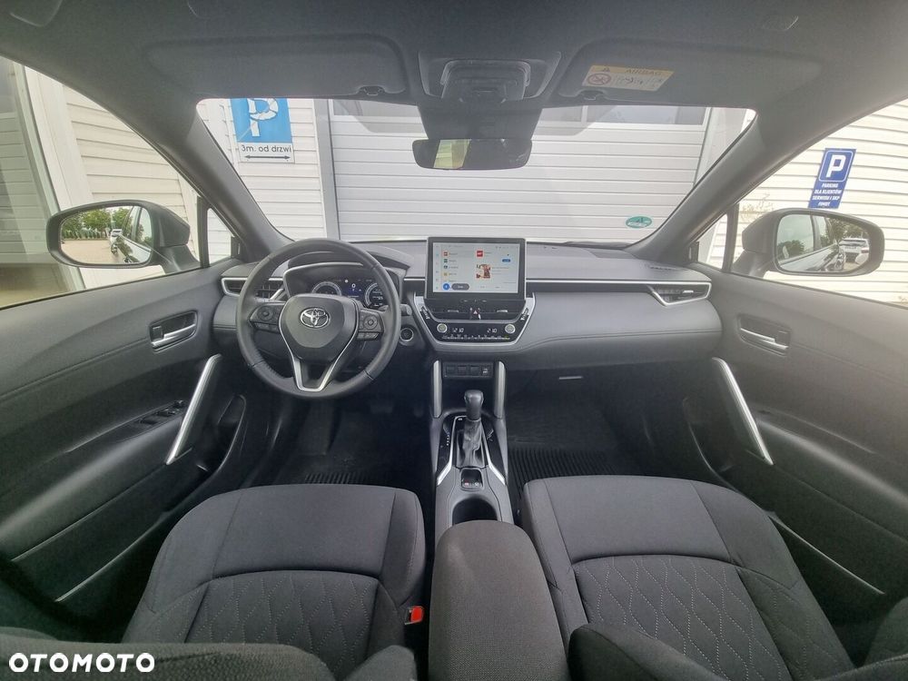 Toyota Corolla Cross - 3