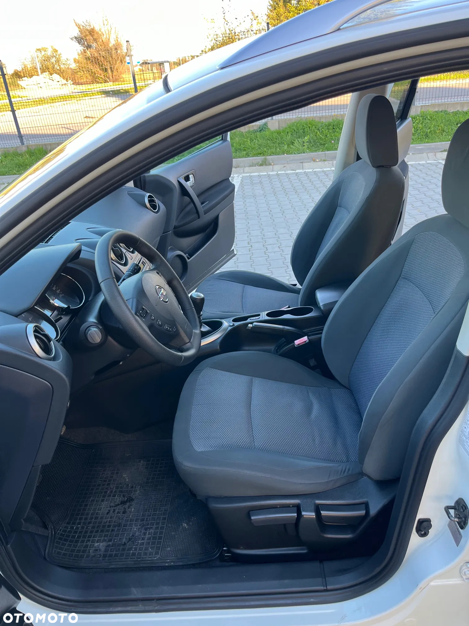 Nissan Qashqai+2 2.0 Visia - 8