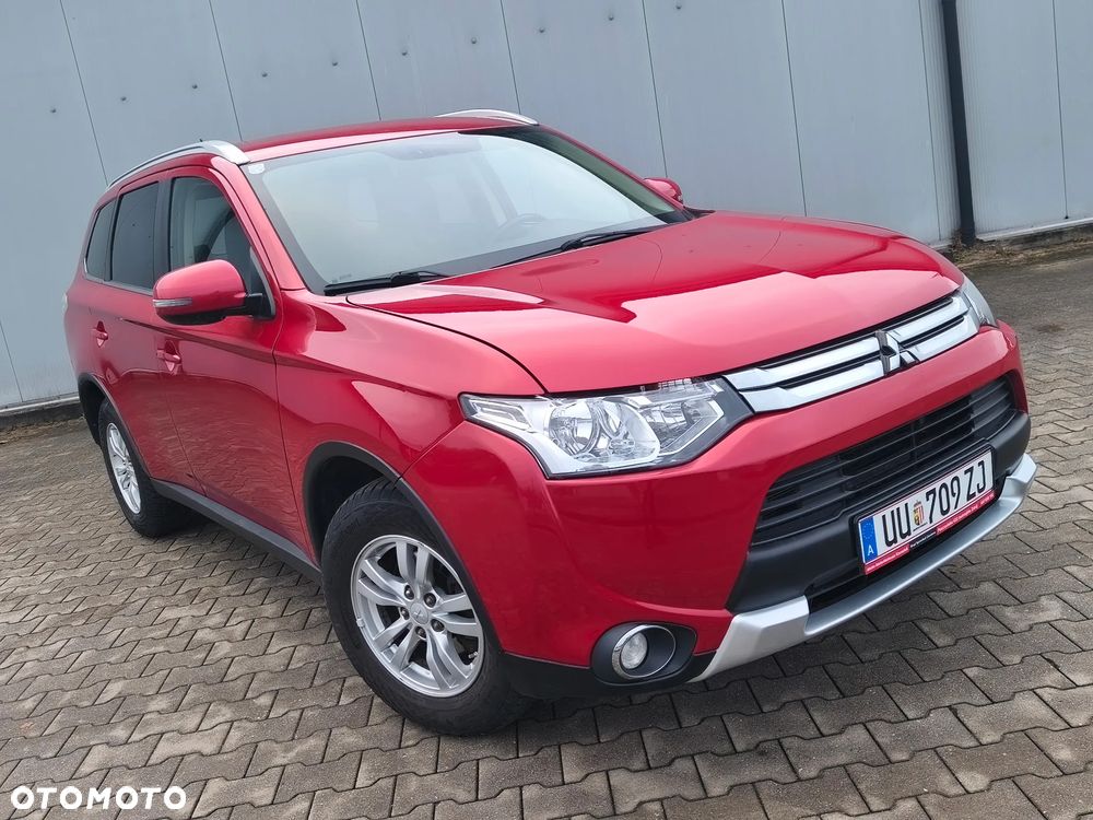Mitsubishi Outlander 2.0 4WD Invite - 2