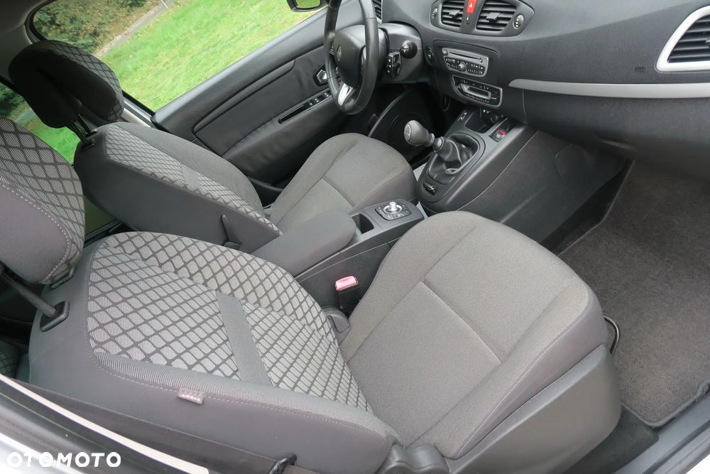 Renault Scenic 1.6 16V 110 TomTom Edition - 6
