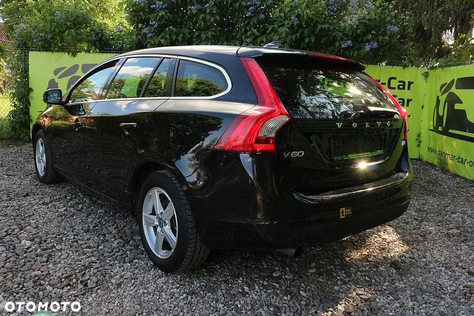 Volvo V60 D3 Geartronic Momentum - 5
