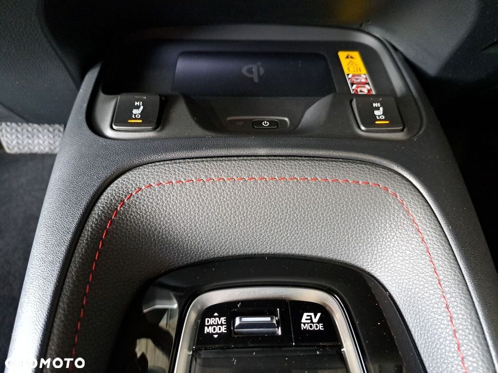 Toyota Corolla 2.0 Hybrid GR Sport - 29
