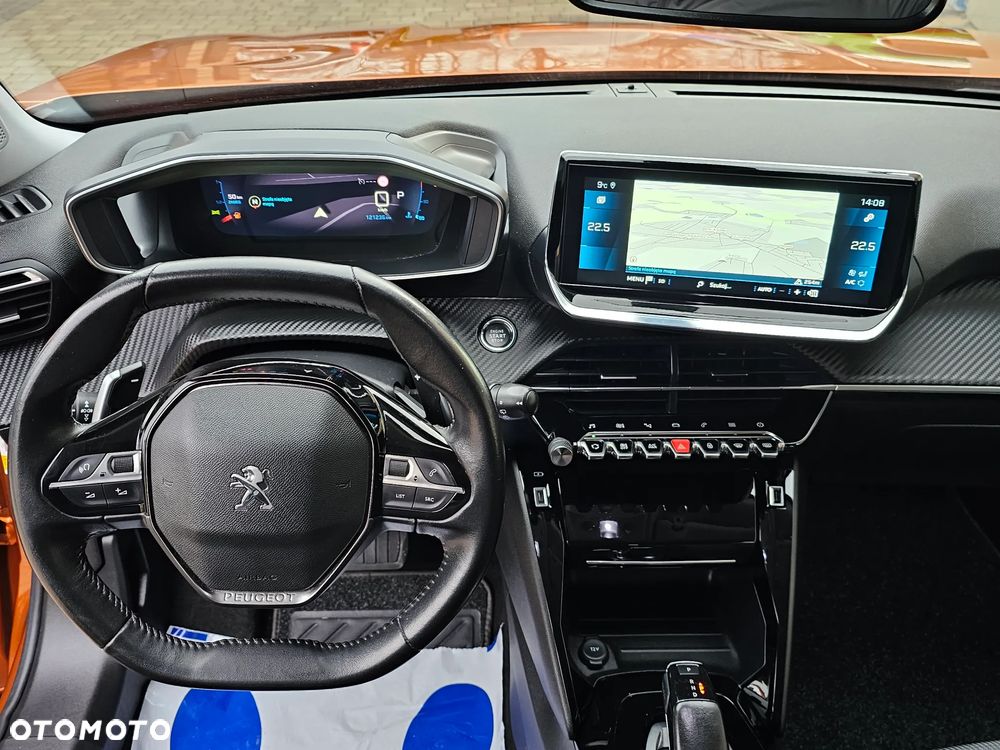 Peugeot 2008 1.5 BlueHDi Allure Pack S&S EAT8 - 26