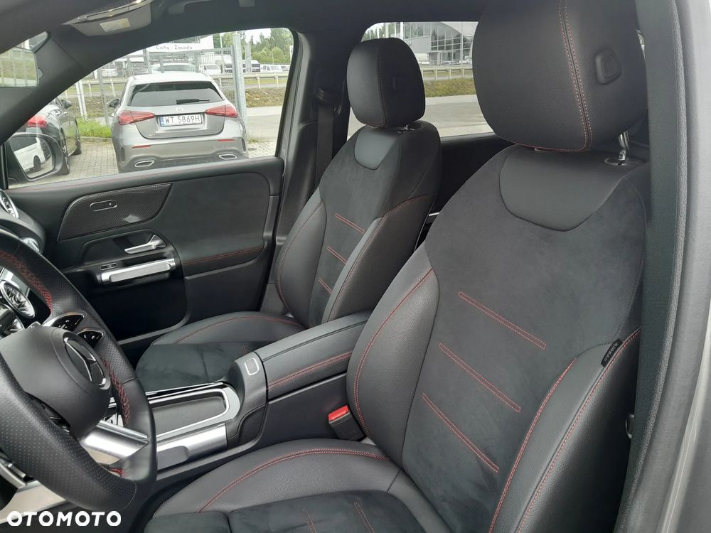 Mercedes-Benz GLB 200 AMG Line 7G-DCT - 10