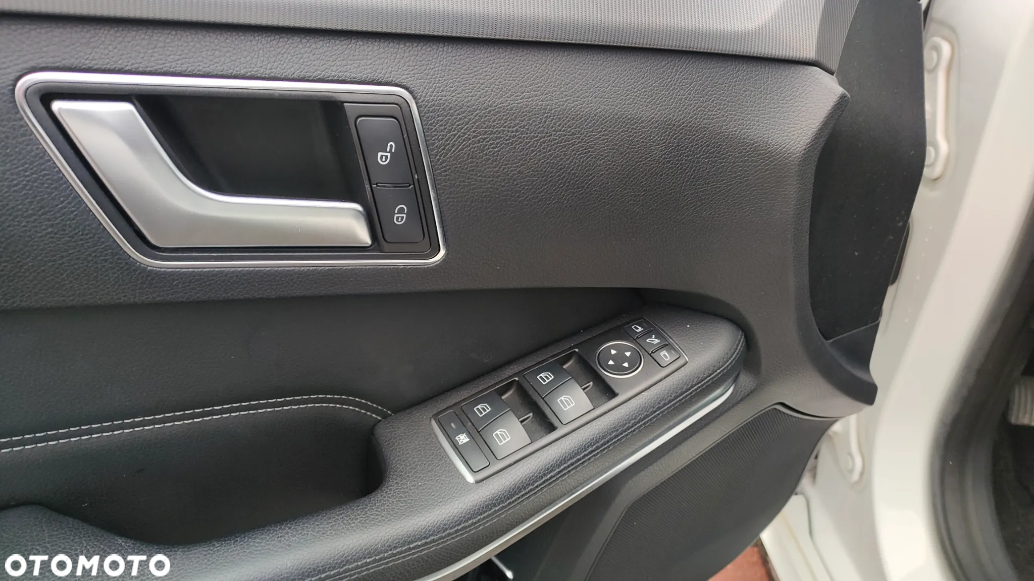 Mercedes-Benz Klasa E 220 BlueTEC 7G-TRONIC Avantgarde - 12