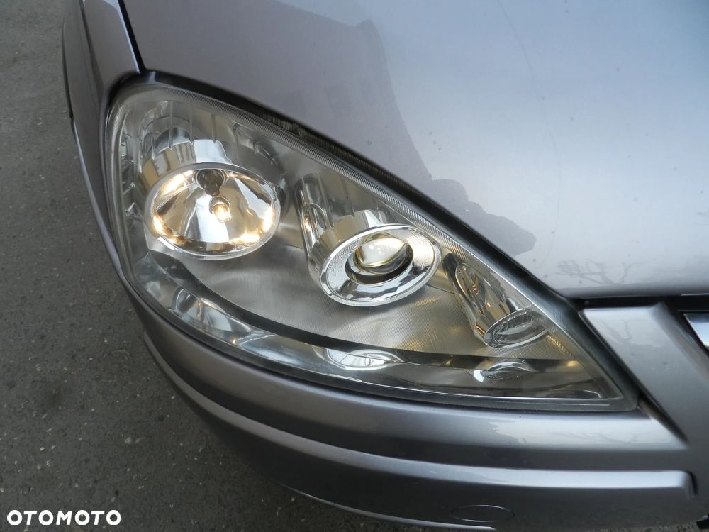 Opel Corsa 1.2 16V Cosmo - 4