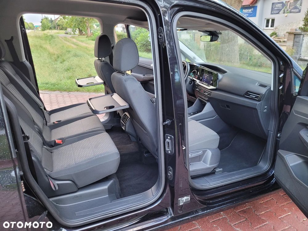 Ford Tourneo Connect 1.5 EcoBoost Titanium - 10