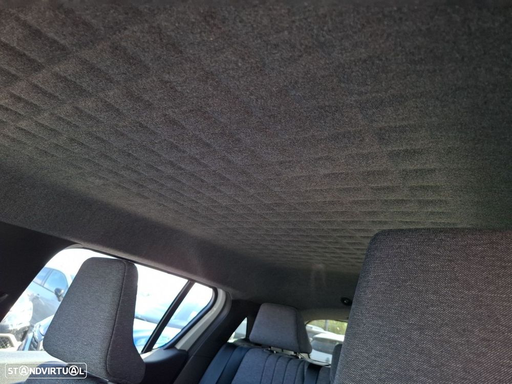 Renault 4 E-Tech 52 kWh Techno Autonomia Conforto - 25