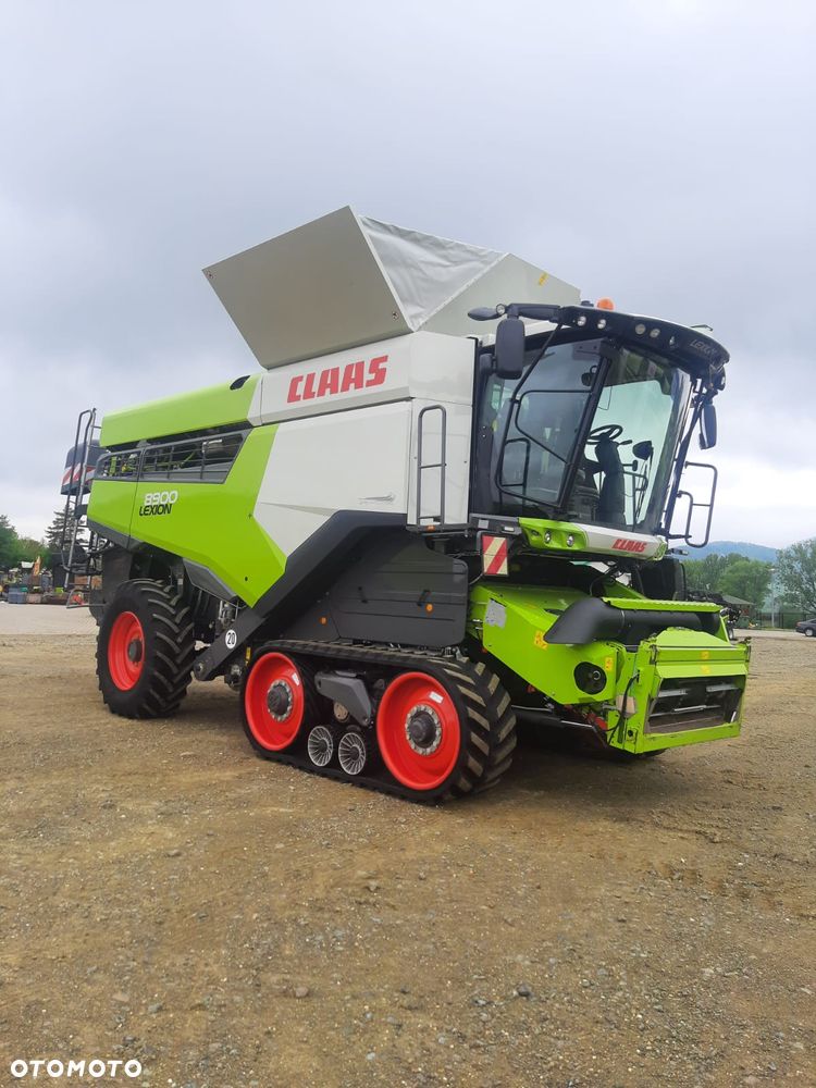 Claas Lexion 8900TT z hederem - 1