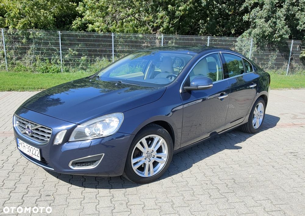 Volvo S60 - 1