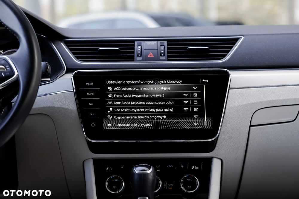 Skoda Superb 2.0 TDI SCR L&K DSG - 27