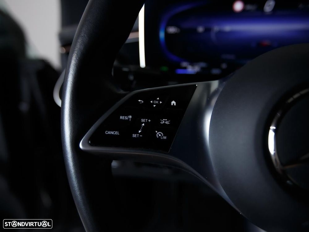 Mercedes-Benz EQE 350 Electric Art - 15