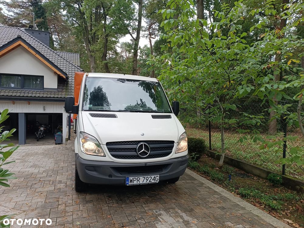 Mercedes-Benz Sprinter - 2